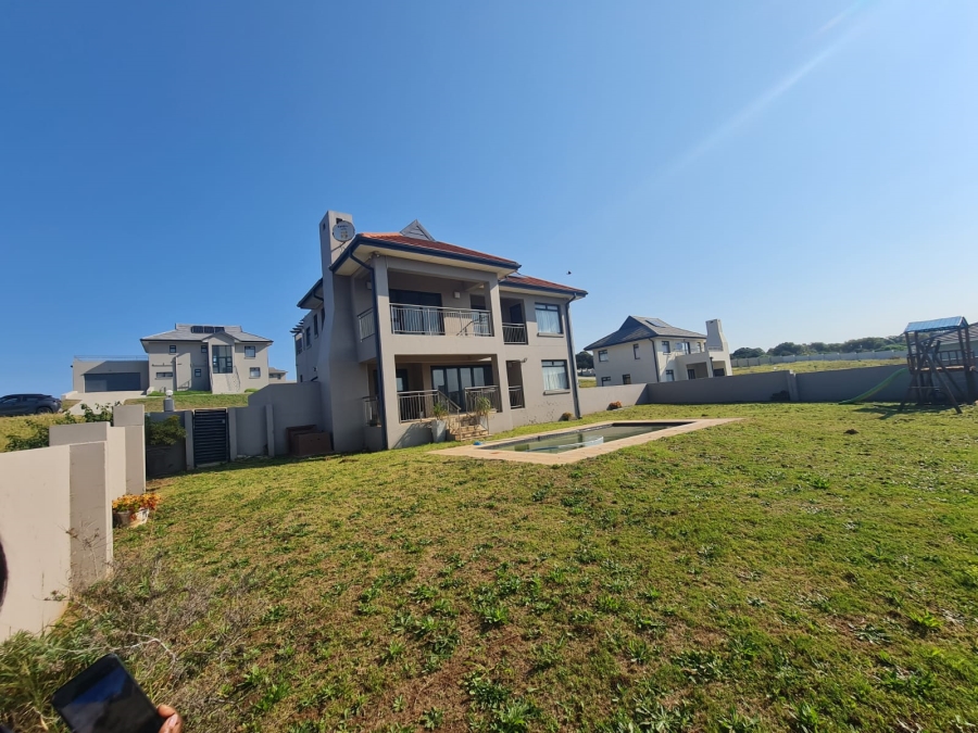 4 Bedroom Property for Sale in Kidds Beach Eastern Cape